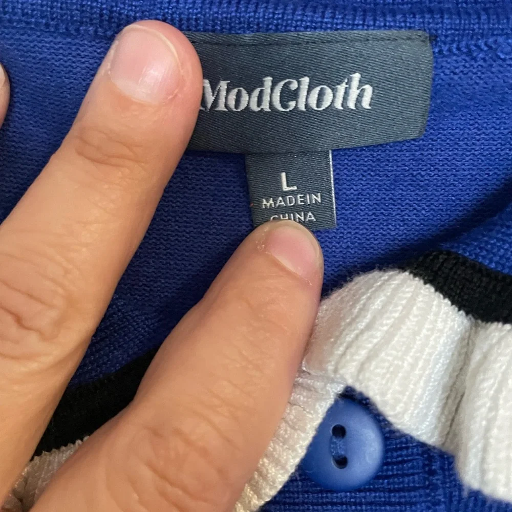 ModCloth sweater size medium - Picture 4 of 4